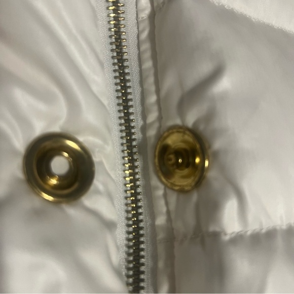 Tory Burch Quilted Puffer Jacket Large Snap Button in Cream Sz L Slim Fit Chic - Picture 14 of 14